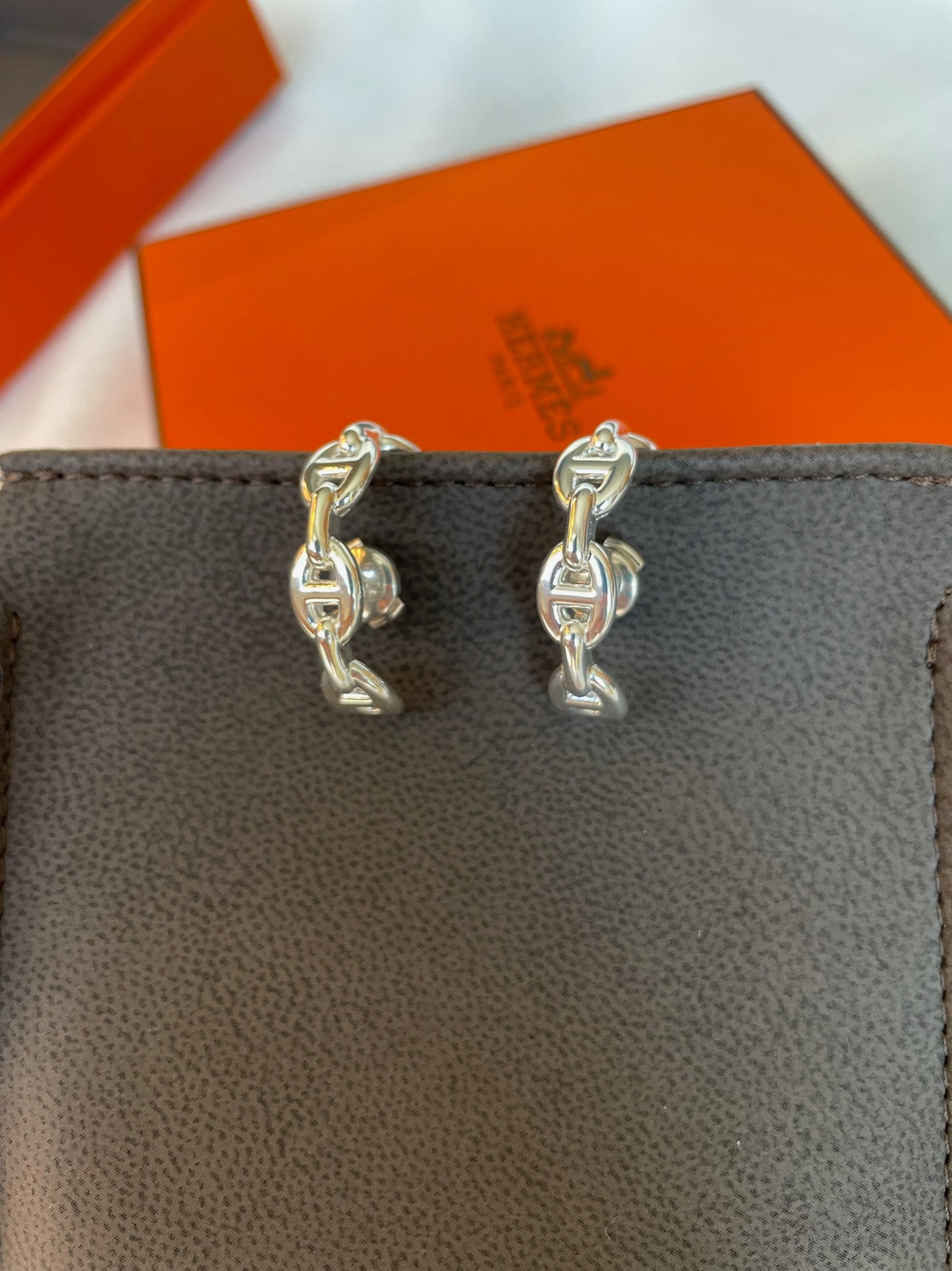 Hermes 1/2 sliver Earring